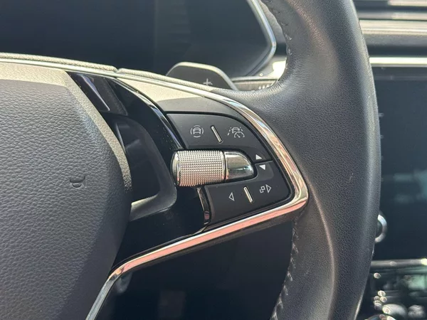 Škoda Superb Combi 2.0 TDI DSG Style - foto 15
