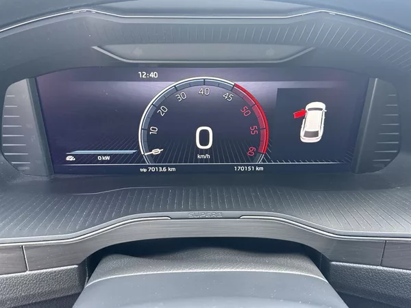 Škoda Superb Combi 2.0 TDI DSG Style - foto 6