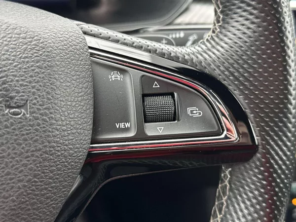 Škoda Superb Combi 2.0 TDI DSG Sportline - foto 16