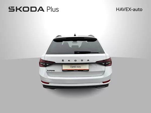 Škoda Superb Combi 2.0 TDI DSG Sportline - foto 36
