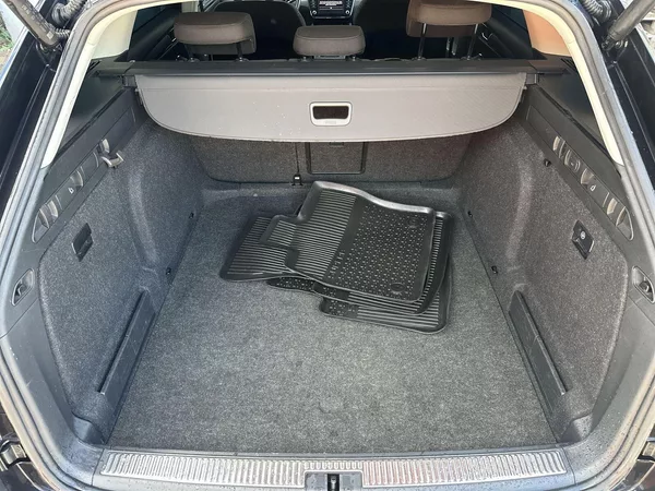 Škoda Superb Combi 2.0 TDI DSG Style - foto 29