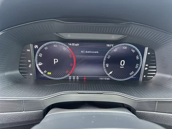 Škoda Superb Combi 2.0 TDI DSG Style - foto 7