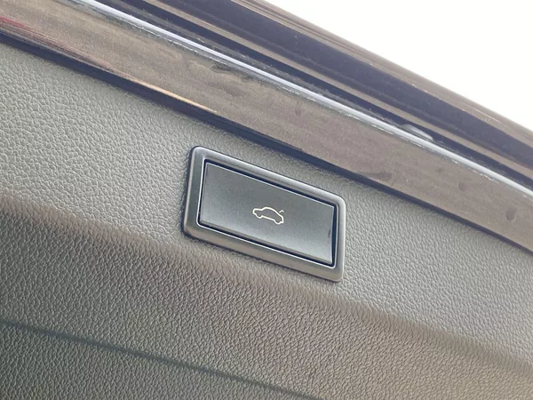 Škoda Superb Combi 2.0 TDI 4x4 DSG Scout - foto 29