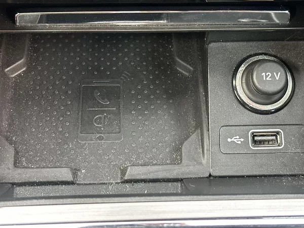 Škoda Superb 2.0 TDI 4x4 DSG Style + - foto 23