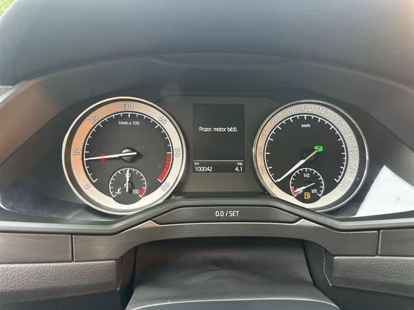 Škoda Superb 2.0 TDI 4x4 DSG Style + - foto 6