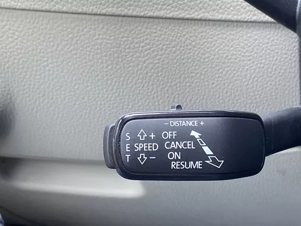 Škoda Superb 2.0 TSI DSG L&K - foto 16