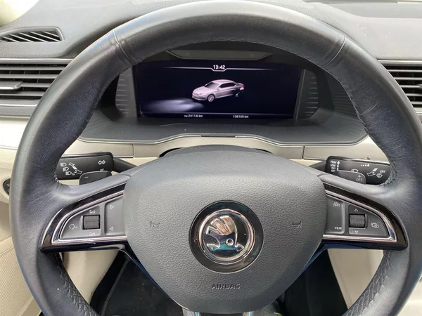 Škoda Superb 2.0 TSI DSG L&K - foto 17