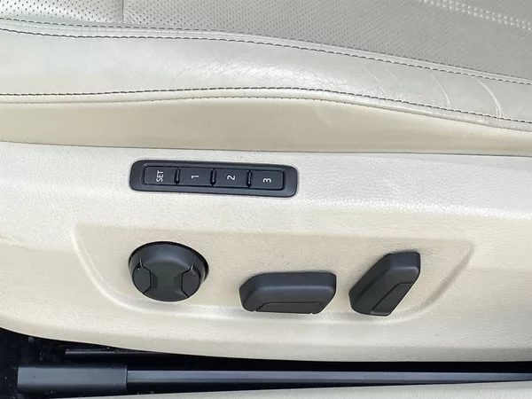 Škoda Superb 2.0 TSI DSG L&K - foto 33