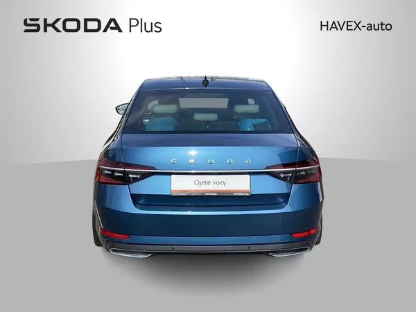 Škoda Superb 2.0 TSI DSG L&K - foto 38