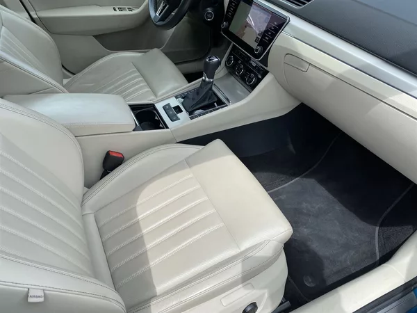 Škoda Superb 2.0 TSI DSG L&K - foto 8