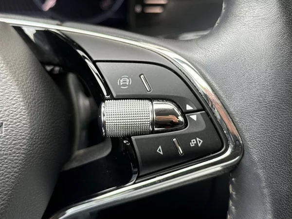 Škoda Superb 2.0 TDI Ambition - foto 22