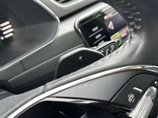Škoda Superb Combi 2.0 TDI DSG Style + - foto 19