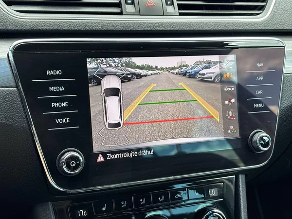 Škoda Superb Combi 1.5 TSI Style+ - foto 12