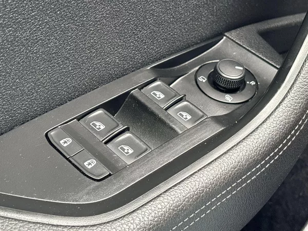 Škoda Superb Combi 1.5 TSI Style+ - foto 17