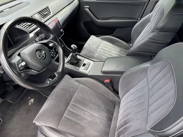 Škoda Superb Combi 1.5 TSI Style+ - foto 7