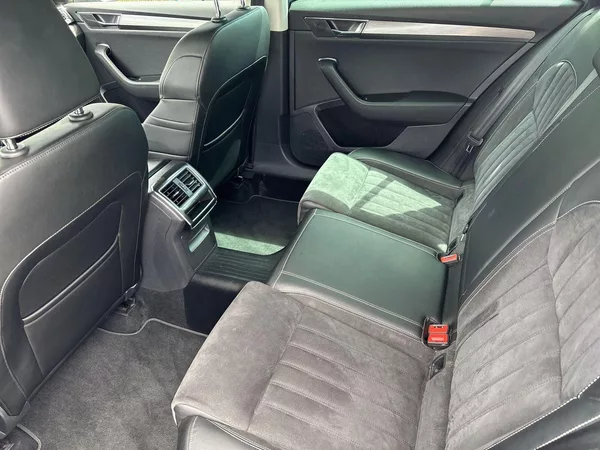 Škoda Superb Combi 1.5 TSI Style+ - foto 8