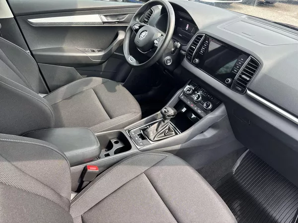 Škoda Karoq 1.5 TSI DSG Fresh - foto 9