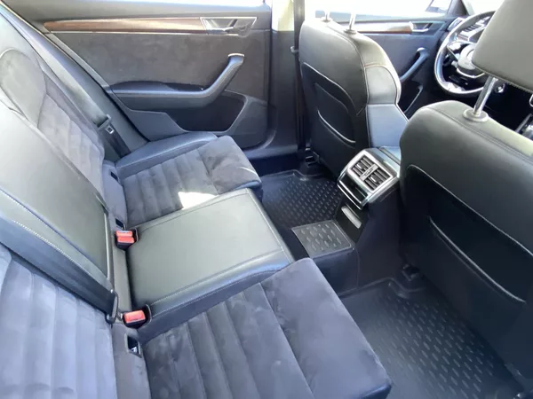 Škoda Superb Combi 2.0 TDI 4x4 DSG Scout - foto 11