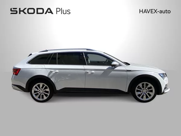 Škoda Superb Combi 2.0 TDI 4x4 DSG Scout - foto 29