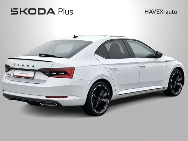 Škoda Superb 1.5 TSI Sportline - foto 2