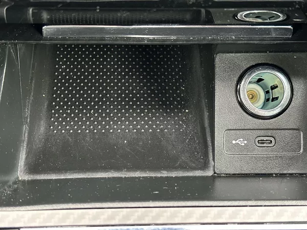 Škoda Superb 1.5 TSI Sportline - foto 20