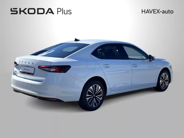 Škoda Superb 2.0 TDI DSG Selection - foto 2