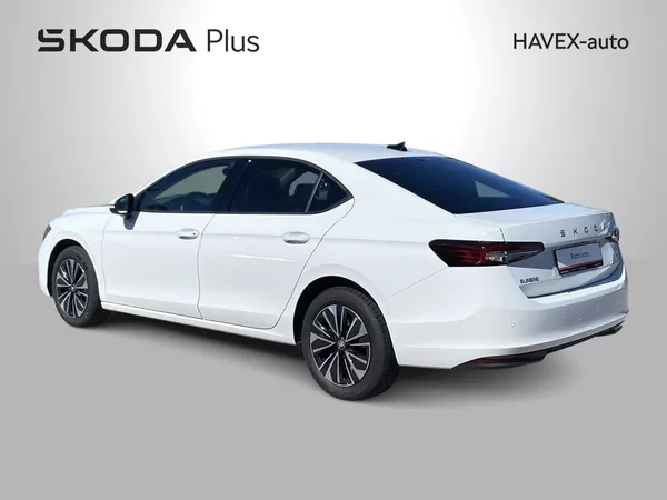Škoda Superb 2.0 TDI DSG Selection - foto 34