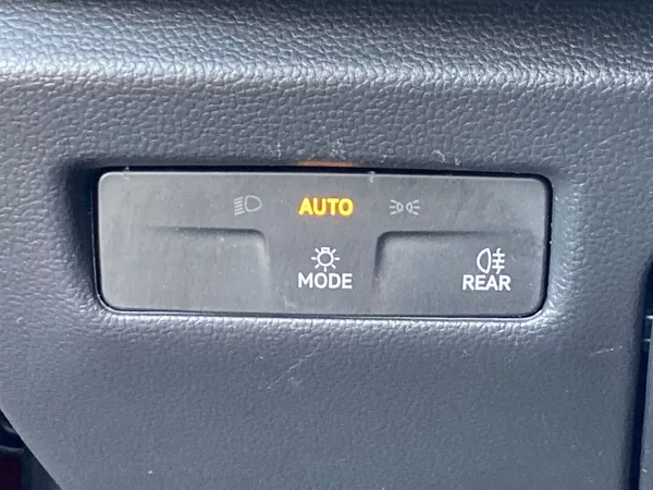 Škoda Superb Combi 1.5 TSI DSG Selection - foto 22