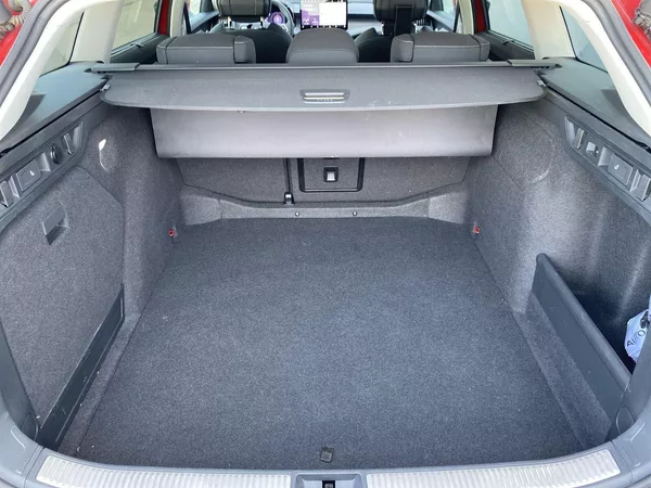 Škoda Superb Combi 1.5 TSI DSG Selection - foto 33