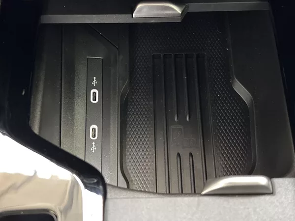 Škoda Superb Combi 2.0 TDI DSG SELECTION - foto 23
