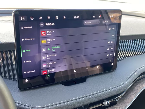 Škoda Superb 2.0 TDI 4x4 DSG L&K - foto 13