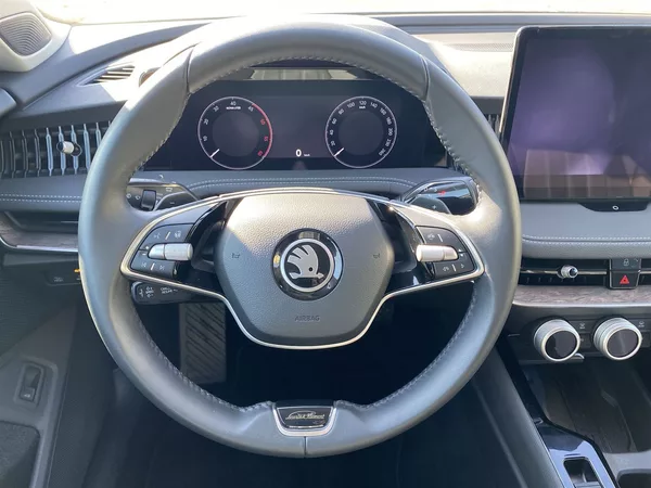 Škoda Superb 2.0 TDI 4x4 DSG L&K - foto 6