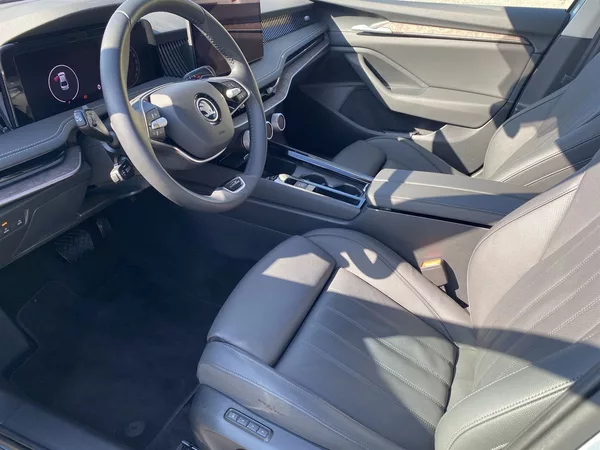 Škoda Superb 2.0 TDI 4x4 DSG L&K - foto 7