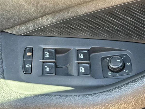 Škoda Superb 2.0 TSI 4x4 DSG Sportline - foto 11
