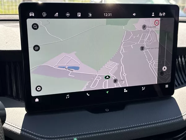 Škoda Superb 2.0 TSI 4x4 DSG Sportline - foto 18