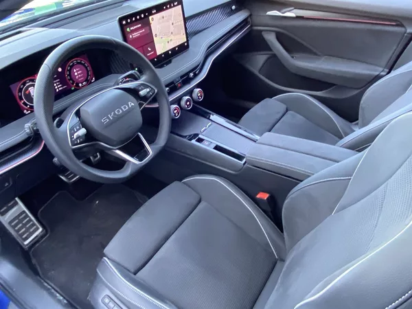 Škoda Superb Combi 2.0 TDI 4x4 DSG Sportlin - foto 11