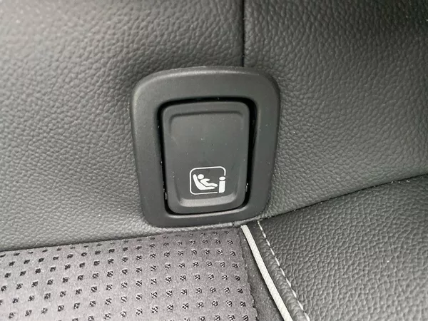 Škoda Superb Combi 2,0 TDI 4x4 DSG Sportlin - foto 24