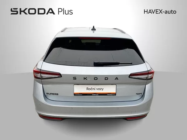 Škoda Superb Combi 2,0 TDI 4x4 DSG Sportlin - foto 32