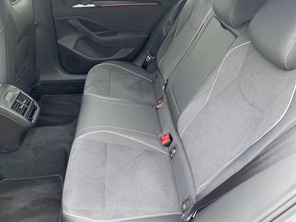 Škoda Superb Combi 2,0 TDI 4x4 DSG Sportlin - foto 9