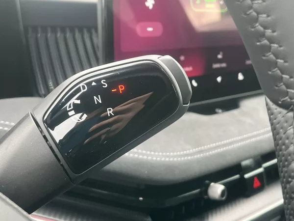 Škoda Superb Combi 2,0 TDI 4x4 DSG Sportlin - foto 17