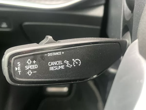 Škoda Superb Combi 2,0 TDI 4x4 DSG Sportlin - foto 20