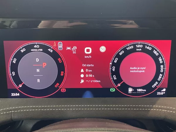 Škoda Superb Combi 2,0 TDI 110 kW DSG Sport - foto 10