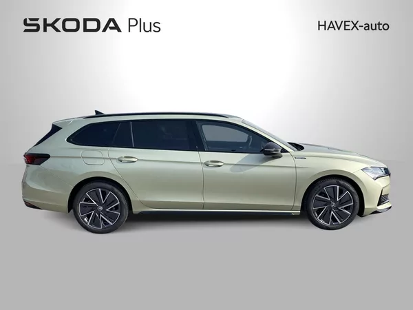 Škoda Superb Combi 2,0 TDI 110 kW DSG Sport - foto 21
