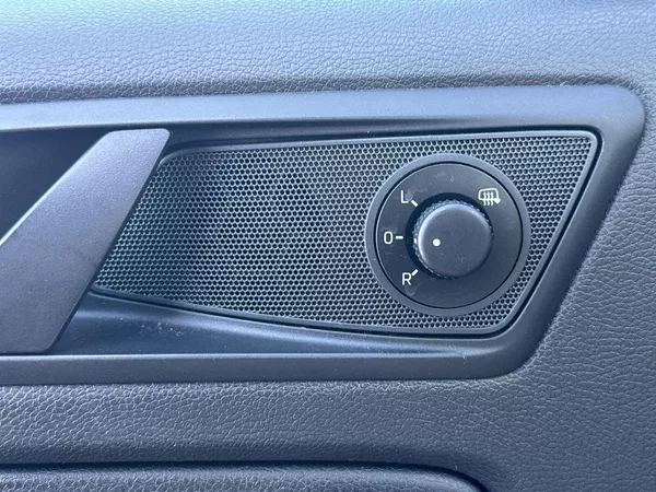 Škoda Yeti 2.0 TDI 4x4 Active - foto 11