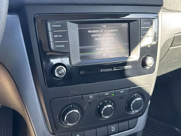 Škoda Yeti 2.0 TDI 4x4 Active - foto 15