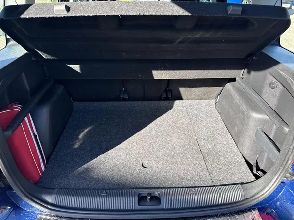 Škoda Yeti 2.0 TDI 4x4 Active - foto 19