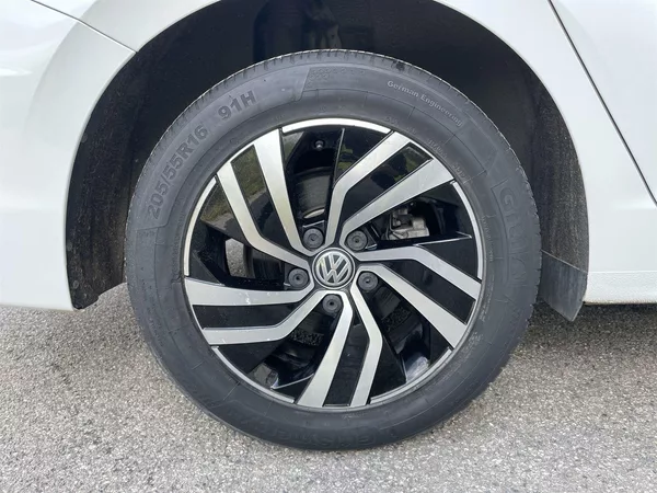 Volkswagen Bora E- 100 kW DSG - foto 20