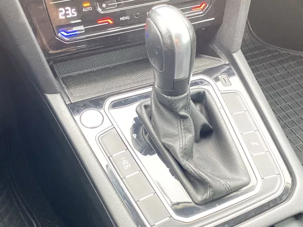 Volkswagen Passat Variant 2.0 TDI DSG 4Motion - foto 17