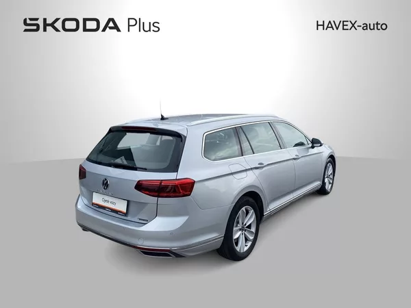Volkswagen Passat Variant 2.0 TDI DSG 4Motion - foto 2