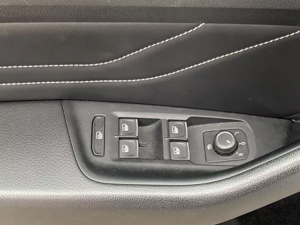 Volkswagen Passat Variant 2.0 TDI DSG 4Motion - foto 23
